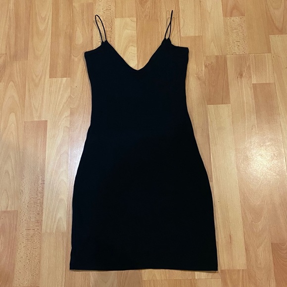 NWOT Aritzia Wilfred Free Black Bodycon Dress XXS - Picture 2 of 7